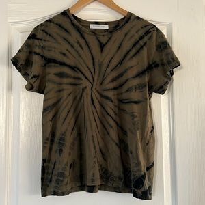 Like new crew neck tee. Size S